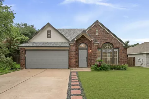 8322 Doe Meadow Dr, Austin, TX 78749