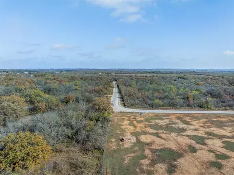 970 Bugtussle Ln, Luling, TX 78648 photo 10