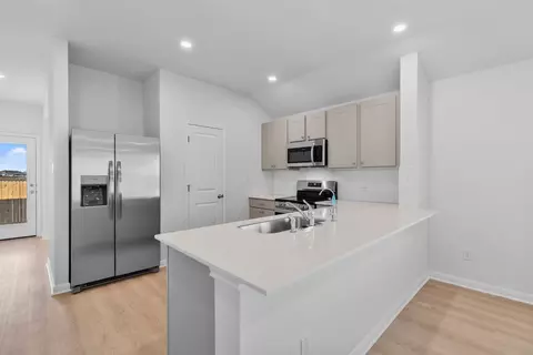 129 Hatari Trl, Jarrell, TX 76537 photo 17