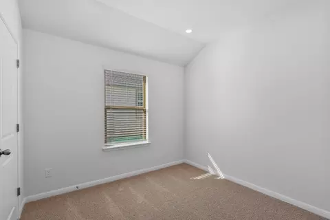 129 Hatari Trl, Jarrell, TX 76537 photo 12