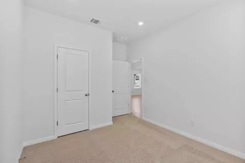 129 Hatari Trl, Jarrell, TX 76537 photo 11