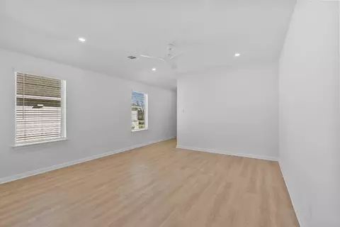 129 Hatari Trl, Jarrell, TX 76537 photo 7