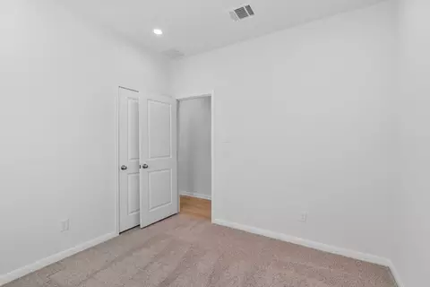 129 Hatari Trl, Jarrell, TX 76537 photo 15