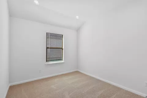 129 Hatari Trl, Jarrell, TX 76537 photo 10