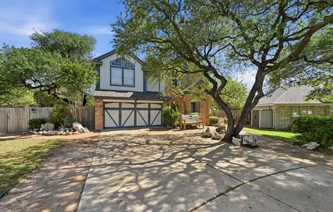902 Tanglewood Dr, Leander, TX 78641