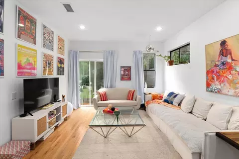 2113 Thornton Rd, Austin, TX 78704