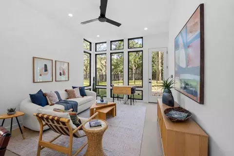 219 Lessin Ln #10A, Austin, TX 78704