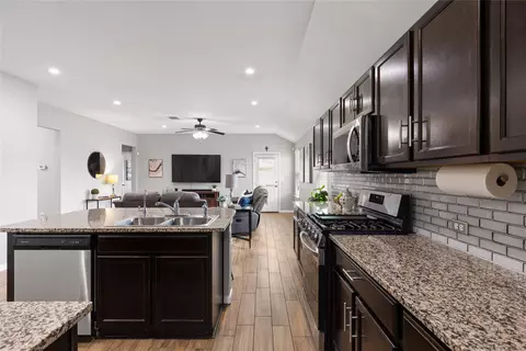 Kitchen - 256 Alpha St, Kyle, TX 78640 photo 4 of 5