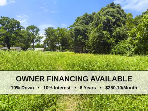 203 Trinity St, Hearne, TX 77859