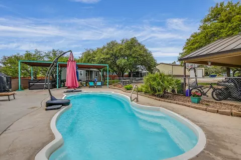 800 Texas Ave, Kingsland, TX 78639