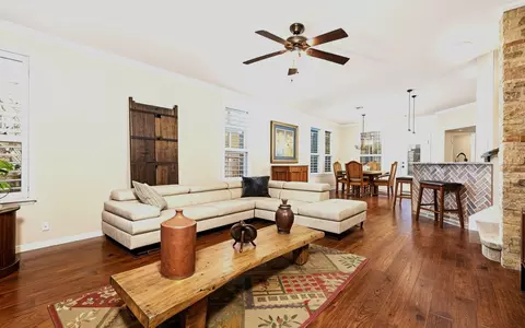 503 S Meadowlark St #A, Lakeway, TX 78734