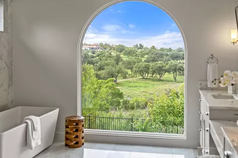 12625 Maidenhair Apt 31 Ln, Austin, TX 78738