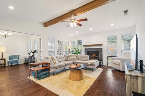 5833 Secrest Dr, Austin, TX 78759