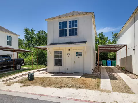 230 Debus Dr #108 B, Taylor, TX 76574