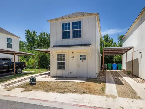230 Debus Dr #108 B, Taylor, TX 76574