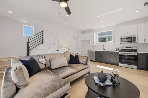 2608 Bristol Dr #2, Austin, TX 78723