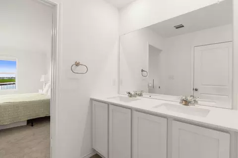 Bath - 1612 Devine Lake Bnd, Leander, TX 78641 photo 1 of 4