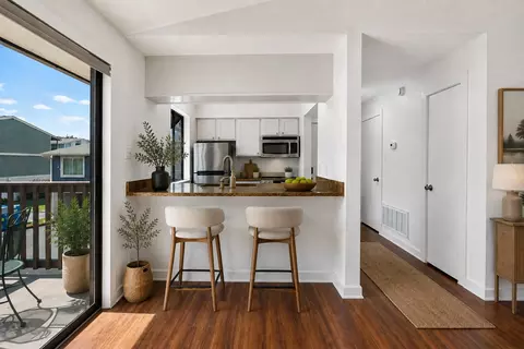 2215 Post Rd #2072, Austin, TX 78704