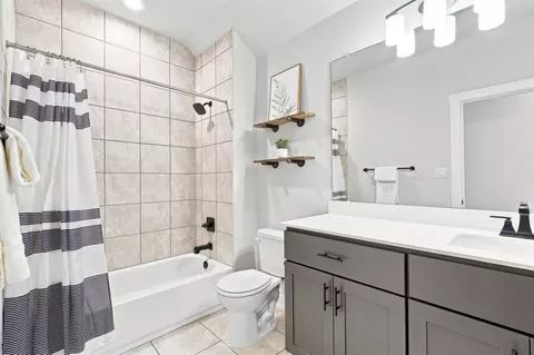 Bath - 336 Berkeley Pl, Georgetown, TX 78628 photo 3 of 3