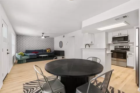 Dining - 923 E 41st St #101, Austin, TX 78751 photo 3 of 3