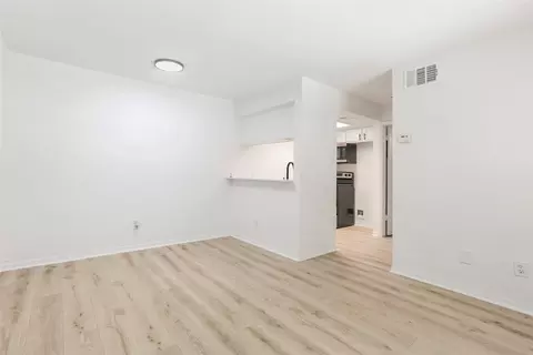 Living - 923 E 41st St #101, Austin, TX 78751 photo 2 of 3