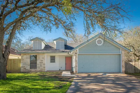 106 N Mockingbird Cir, Cedar Creek, TX 78612