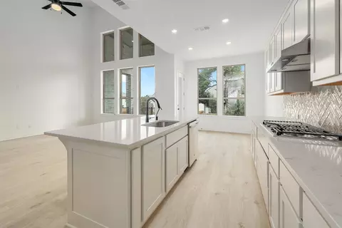 112 Red Camella Dr, Georgetown, TX 78628