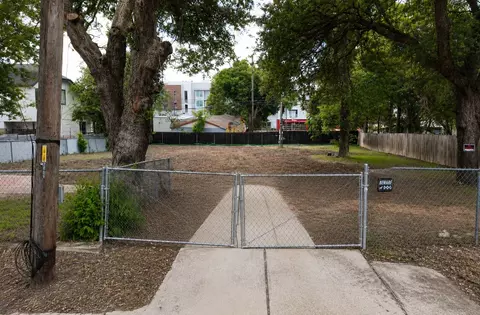 2017 E 8th St, Austin, TX 78702 photo 3