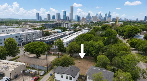 2017 E 8th St, Austin, TX 78702 photo 4