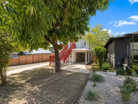 2003 E 9th St #2, Austin, TX 78702 photo 5