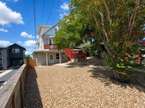 2003 E 9th St #2, Austin, TX 78702 photo 6