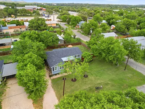 View/Area - 700 9th St, Blanco, TX 78606 photo 4 of 4