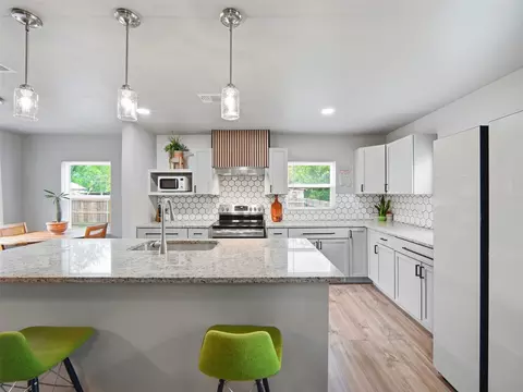 Kitchen - 700 9th St, Blanco, TX 78606 photo 3 of 4
