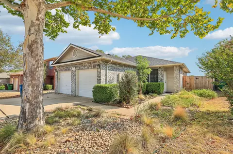 2409 Curry Loop # B, Round Rock, TX 78664