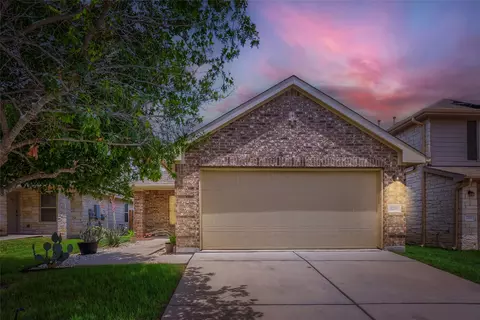 7216 Razors Edge Dr, Austin, TX 78744
