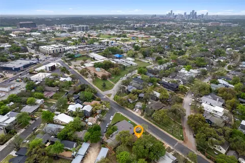 2206 W 49th St, Austin, TX 78756