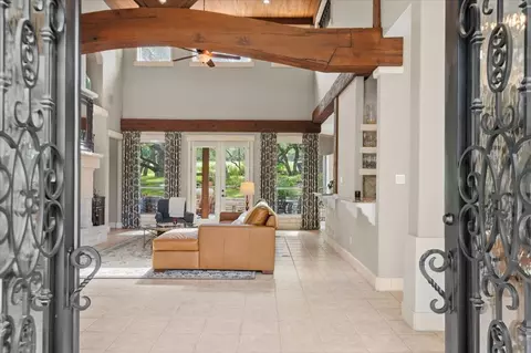 91 Duck Lake Dr, Lakeway, TX 78734