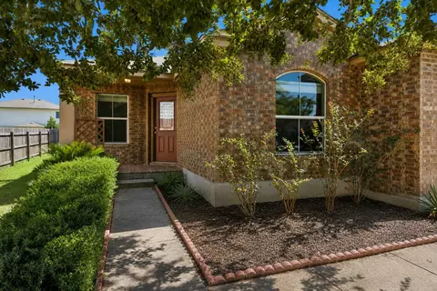 207 Wild Cat Dr, Bastrop, TX 78602 photo 1