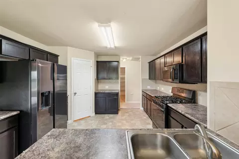 207 Wild Cat Dr, Bastrop, TX 78602 photo 6