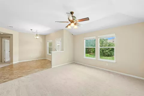 207 Wild Cat Dr, Bastrop, TX 78602 photo 12