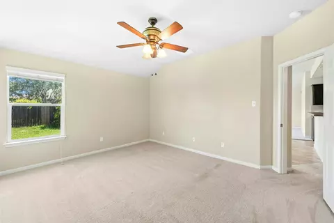 207 Wild Cat Dr, Bastrop, TX 78602 photo 15