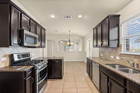 Kitchen - 1113 April Meadows Loop, Georgetown, TX 78626 photo 2 of 3