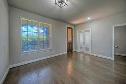 Living - 2260 Hat Bender Loop, Round Rock, TX 78664 photo 2 of 5