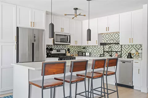 1213 Lily Ter, Austin, TX 78741