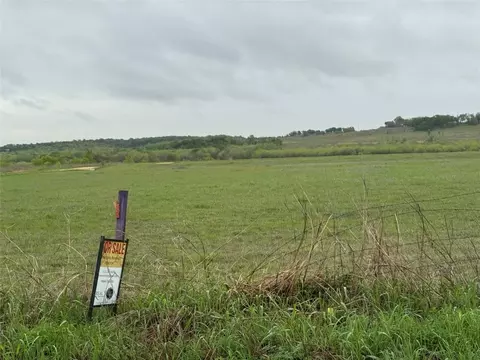 109 Black Ankle Rd, Lockhart, TX 78644
