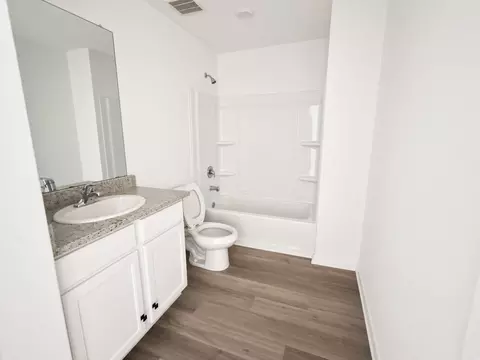 Bath - 267 Surrey Oaks, Maxwell, TX 78656 photo 3 of 3