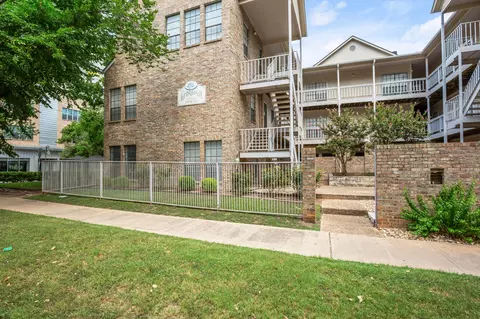 715 22 12 St #101, Austin, TX 78705