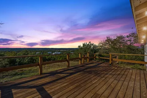220 Harmon Hills Rd, Dripping Springs, TX 78620