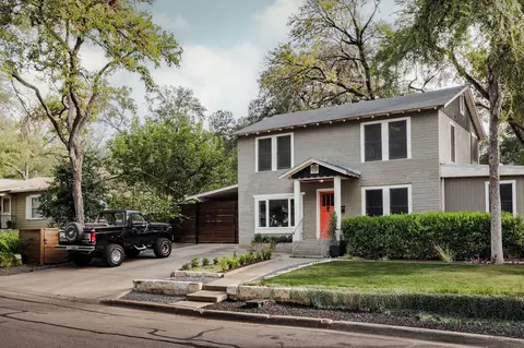 2104 De Verne St, Austin, TX 78704