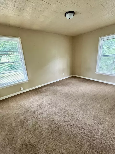 Bedroom - 415 E 7th St, Taylor, TX 76574 photo 1 of 3